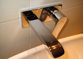 Фото Смеситель Hansgrohe Metris 31086000 для раковины