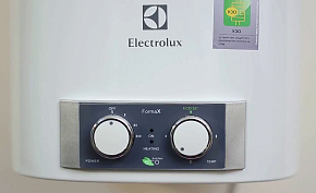 Фото Водонагреватель Electrolux EWH 100 Formax